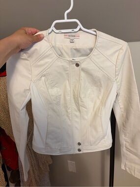 GUESS Cream Fitted Women's Jacket